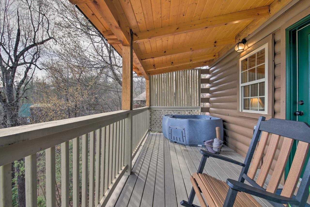 Gatlinburg Cabin With Pool Table And Hot Tub! Exterior foto