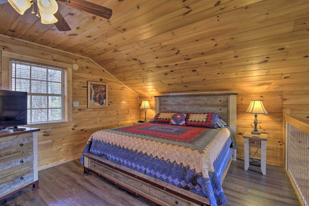 Gatlinburg Cabin With Pool Table And Hot Tub! Exterior foto