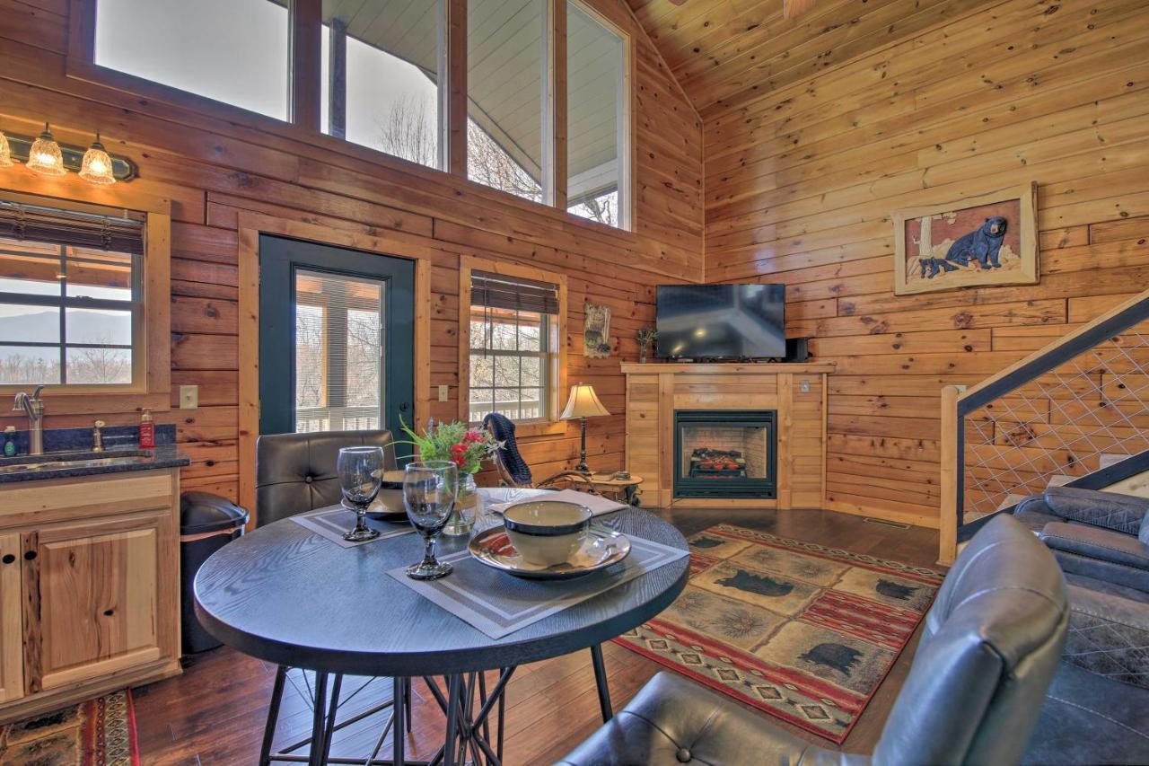 Gatlinburg Cabin With Pool Table And Hot Tub! Exterior foto