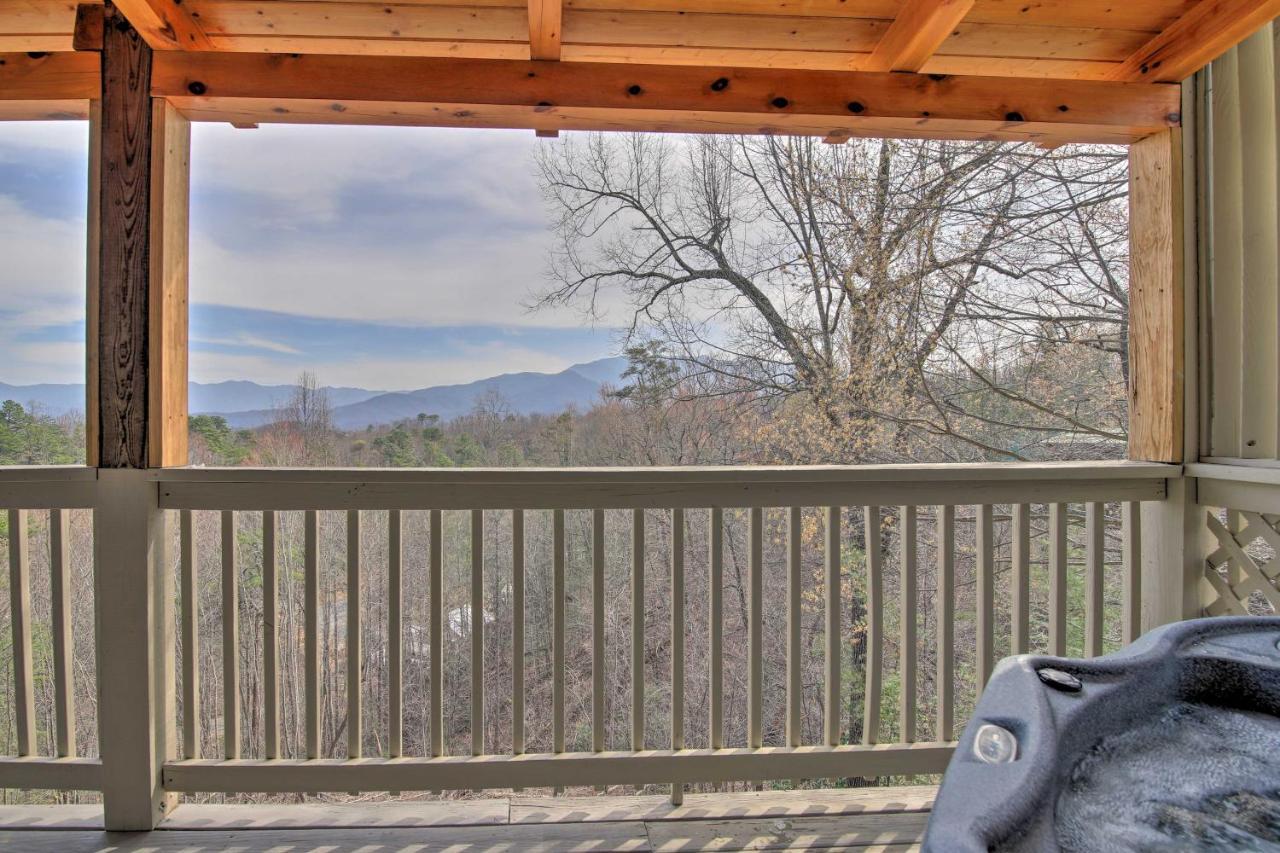 Gatlinburg Cabin With Pool Table And Hot Tub! Exterior foto