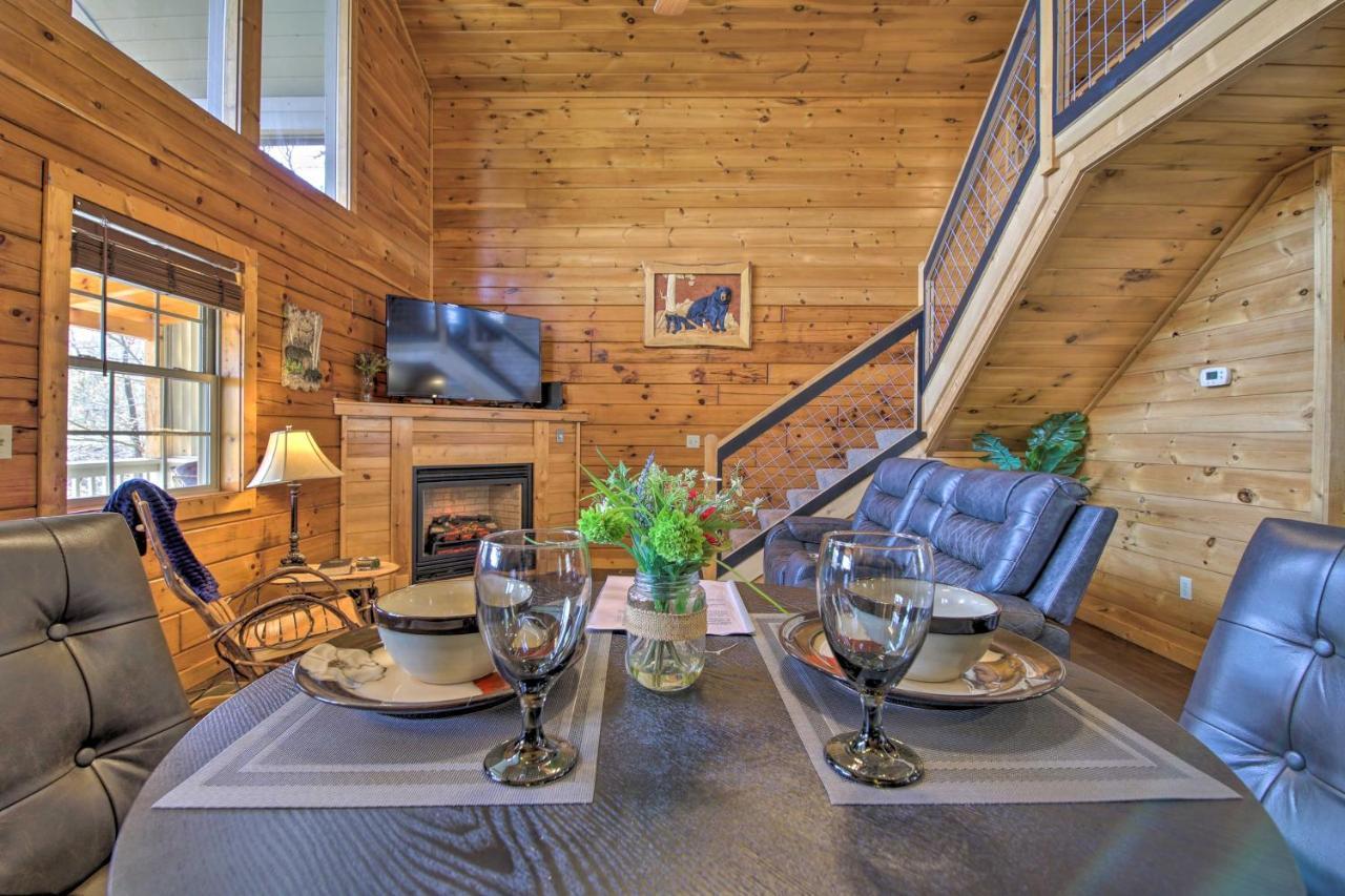 Gatlinburg Cabin With Pool Table And Hot Tub! Exterior foto